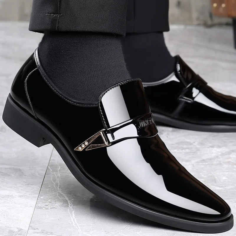 Chaussure Élégante Levi Fabriquée en Cuir Véritable